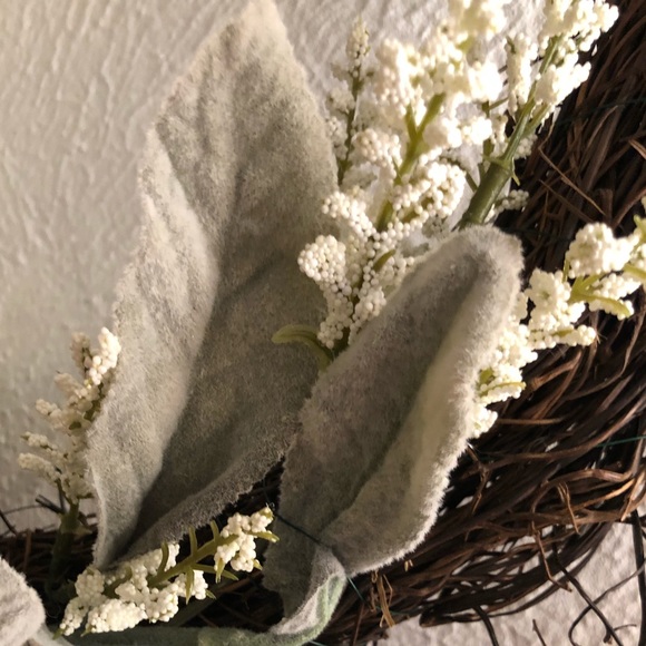 ♦️SOLD♦️Lambs ear wreath with creamy lace bow - Picture 5 of 8